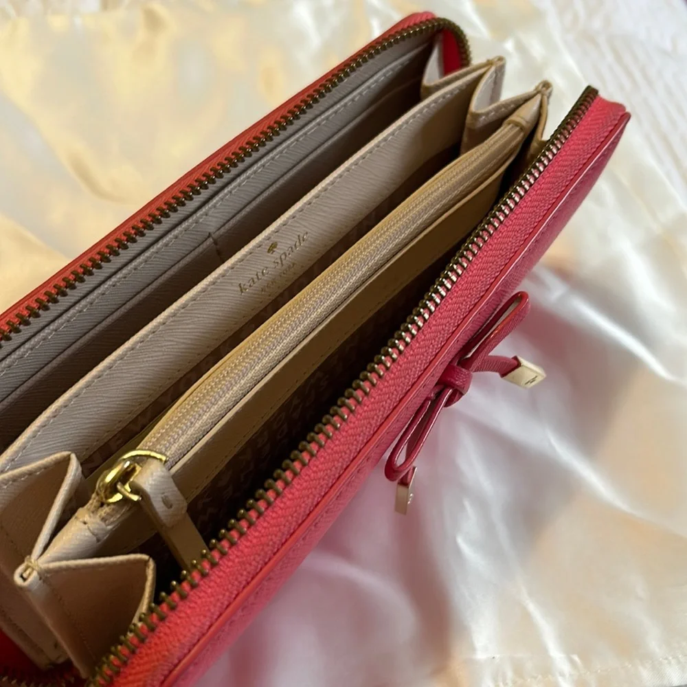 Kate Spade Wallet - Picture 7 of 10